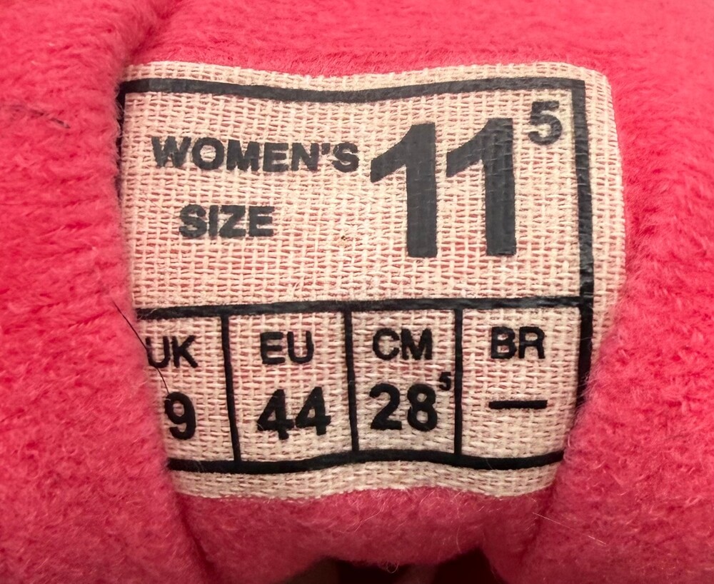 Nike Women's Size 11 Coral Pink Sneakers Lace-Up Shoes